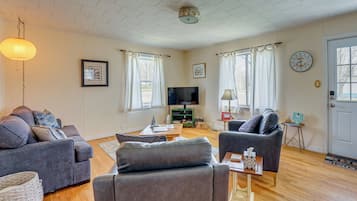 House (2 Bedrooms) | Front of property