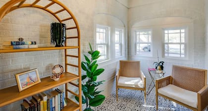 Walk to Dtwn: 'tyler Tudor' w/ Backyard