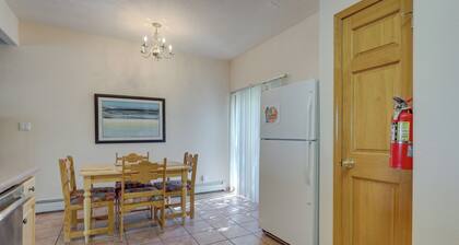 Cozy Amalia Cabin ~ 3 Mi to Endless Blue Resort