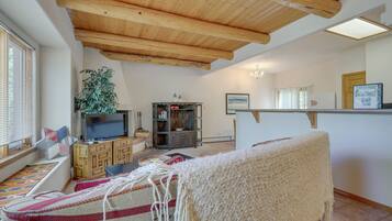 House (2 Bedrooms) | Front of property