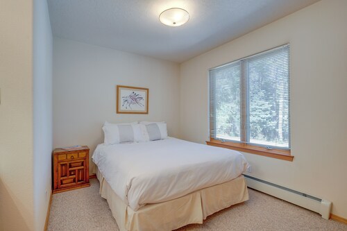 Cozy Amalia Cabin ~ 3 Mi to Endless Blue Resort