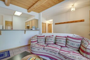 Casa (2 Bedrooms) | Interior