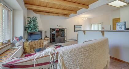Cozy Amalia Cabin ~ 3 Mi to Endless Blue Resort