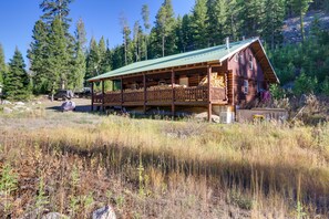 Exterior - Philipsburg Log Cabin - Direct Bike Park Access! (Philipsburg)