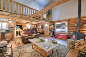 DVD player - Philipsburg Log Cabin - Direct Bike Park Access! (Philipsburg)