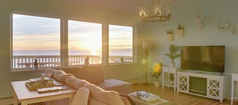 Oceanfront Kenai Villa w/ Fireplace & Deck