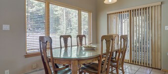 Amalia Mountain Getaway w/ Deck, Fireplace!