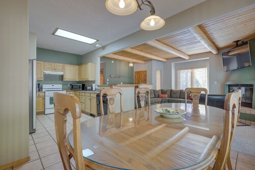 Amalia Mountain Getaway w/ Deck, Fireplace!