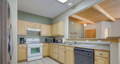 Amalia Mountain Getaway w/ Deck, Fireplace!