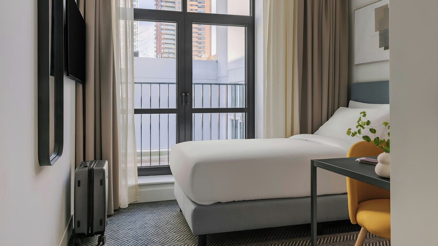 Rose, Sonder Hotel by Marriott Bonvoy