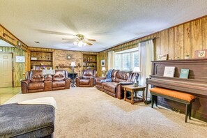 House (4 Bedrooms) | Interior