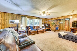 House (4 Bedrooms) | Interior