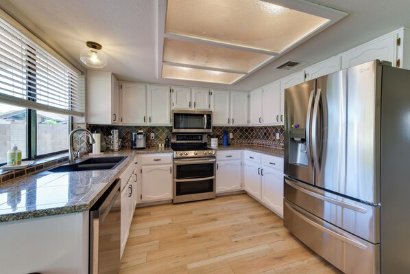 House (3 Bedrooms) | Interior