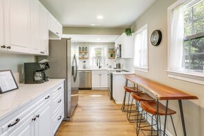 House (3 Bedrooms) | Interior - Charming Greensboro Home - 2 Mi to Downtown! (Greensboro)