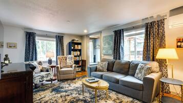 House (1 Bedroom) | Interior