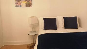 Free WiFi, bed sheets