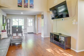 Interior - Pet-friendly San Antonio Retreat w/ Private Yard! (San Antonio)