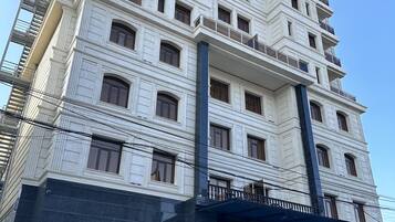 Bagian depan properti