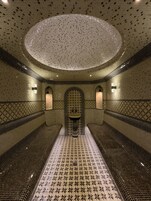 Sauna, baño turco, masajes de tejido profundo, masajes suecos 