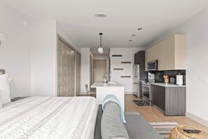 Strygejern/strygebræt, Wi-Fi, sengetøj