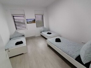 2 Schlafzimmer, schallisolierte Zimmer, kostenloses WLAN, Bettwäsche
