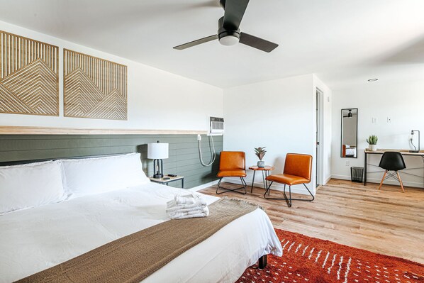 1 Schlafzimmer, Schreibtisch, WLAN, Bettwäsche