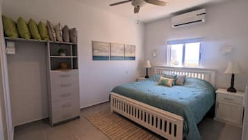 2 bedrooms, travel crib, free WiFi, bed sheets