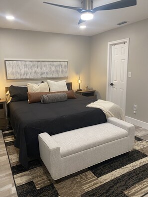 2 bedrooms, iron/ironing board, WiFi, bed sheets