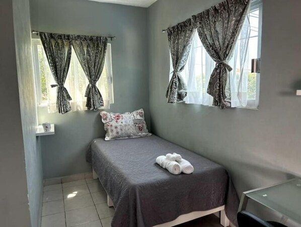 1 chambre, Wi-Fi gratuit, draps fournis