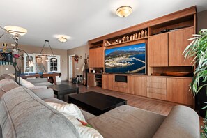 Smart TV, ping pong - Infinity pool mansion by Costarentals - Ref 85 (Mijas)