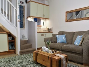 Living area - A romantic escape in the heart of Whitby. (Whitby)