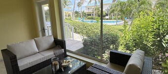 Located in the heart of Grace Bay and minutes away from the Grace Bay Beach. 