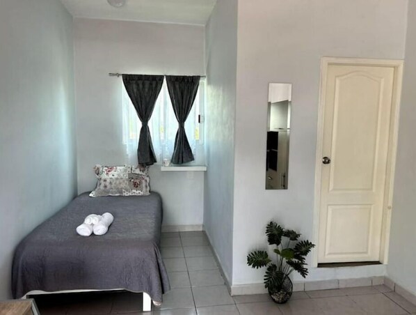 1 bedroom, WiFi, bed sheets - Habitación Germany Tipo Loft en Temixco (Mexico)