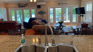 Unclassified image, 4 of 44, button - Friendship Lodge Total package lake house, tasteful décor, magnificent lakeview (Maryland)