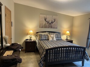 3 bedrooms, iron/ironing board, free WiFi, bed sheets - Matt's House - quiet country home, 3 bdrm, near ASV (Laurens)