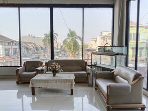 Lobby - The Vinci Hotel powered by Cocotel (Jakarta)