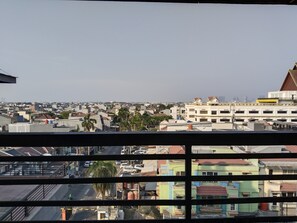 Exterior - The Vinci Hotel powered by Cocotel (Jakarta)