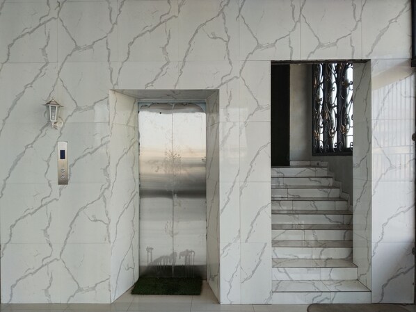 Interior detail - The Vinci Hotel powered by Cocotel (Jakarta)