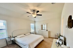 4 bedrooms, iron/ironing board, WiFi, bed sheets