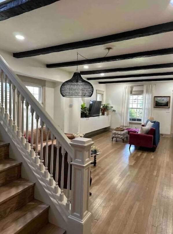 Interior - Cleveland Hideaway on Clifton (Cleveland)