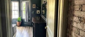 Cleveland Hideaway on Clifton