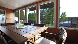 Dining - The Riverside Oasis Cottage (Chapeau)