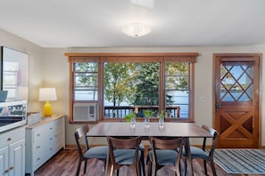 Dining - MINNeSTAY* Lake Pulaski Getaway | Vintage | Lake (Buffalo)