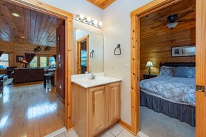 4 Schlafzimmer, kostenloses WLAN, Bettwäsche
