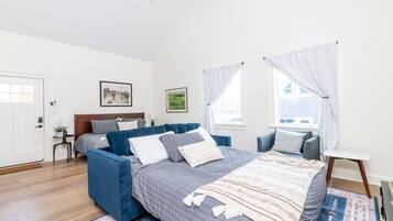 2 habitaciones, escritorio, tabla de planchar con plancha y wifi gratis