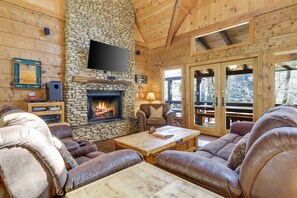 スマートテレビ、暖炉