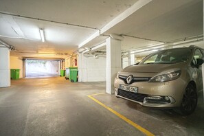 Property grounds - Spacious apartment with view of the Eiffel Tower (Paris)