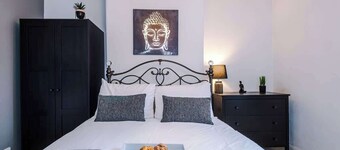 Stunning Home, Amazing Location, Great For Groups!