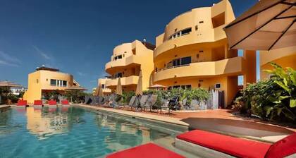 2A, Cerritos, brand new condo steps from the ocean