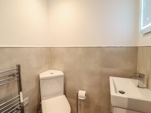 Shower - Bryn Eglwys Cottage (Tywyn)